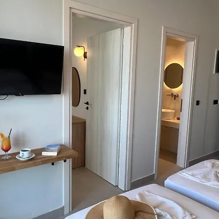 Hotel Kathrin Adelianos Kampos